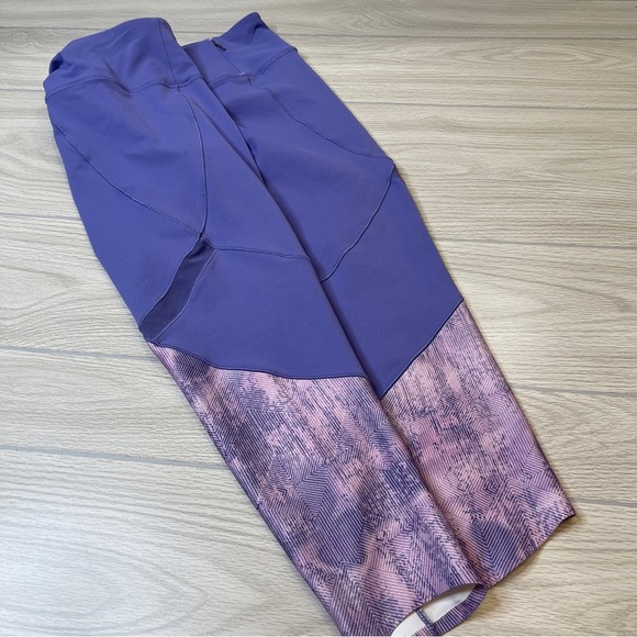 CALIA by Carrie Underwood Purple Capri Exercise Leggings Size Large - Picture 4 of 10